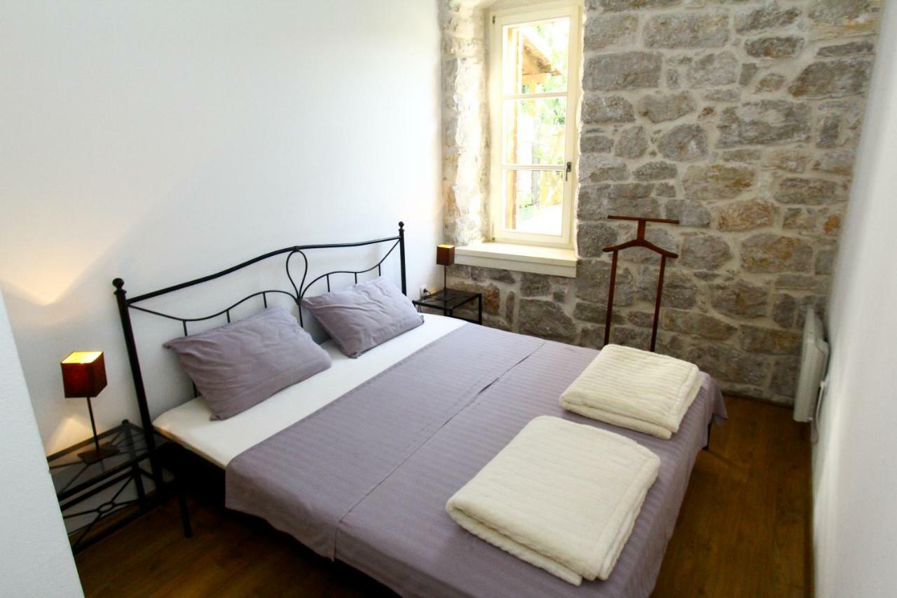 Old House Apartment Sveti Filip i Jakov Luaran gambar