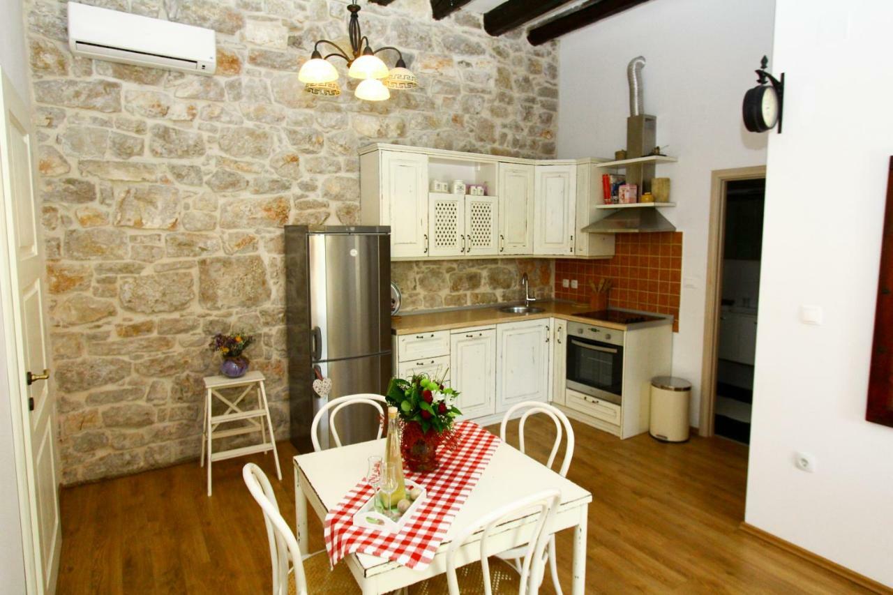 Old House Apartment Sveti Filip i Jakov Luaran gambar